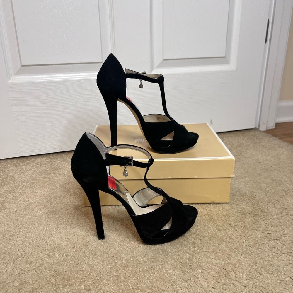 Francoise T Strap Shoe